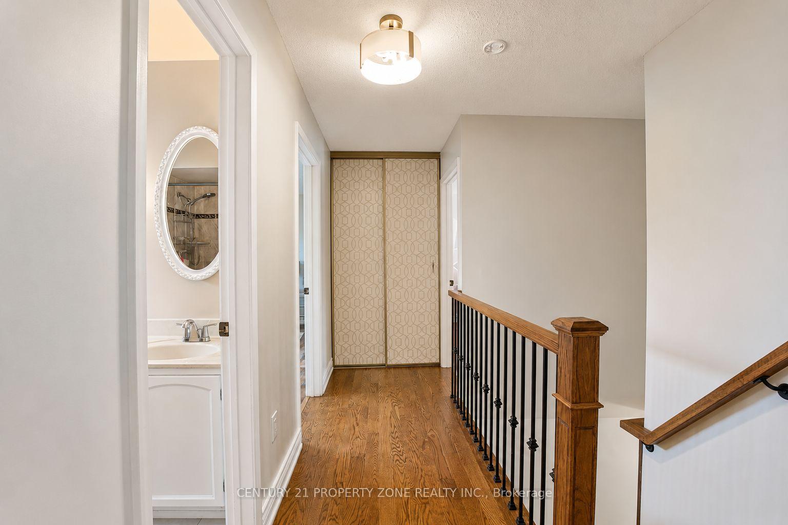Photo 23 of 27 Madrid Crescent N, Brampton, Central Park — HOMEH