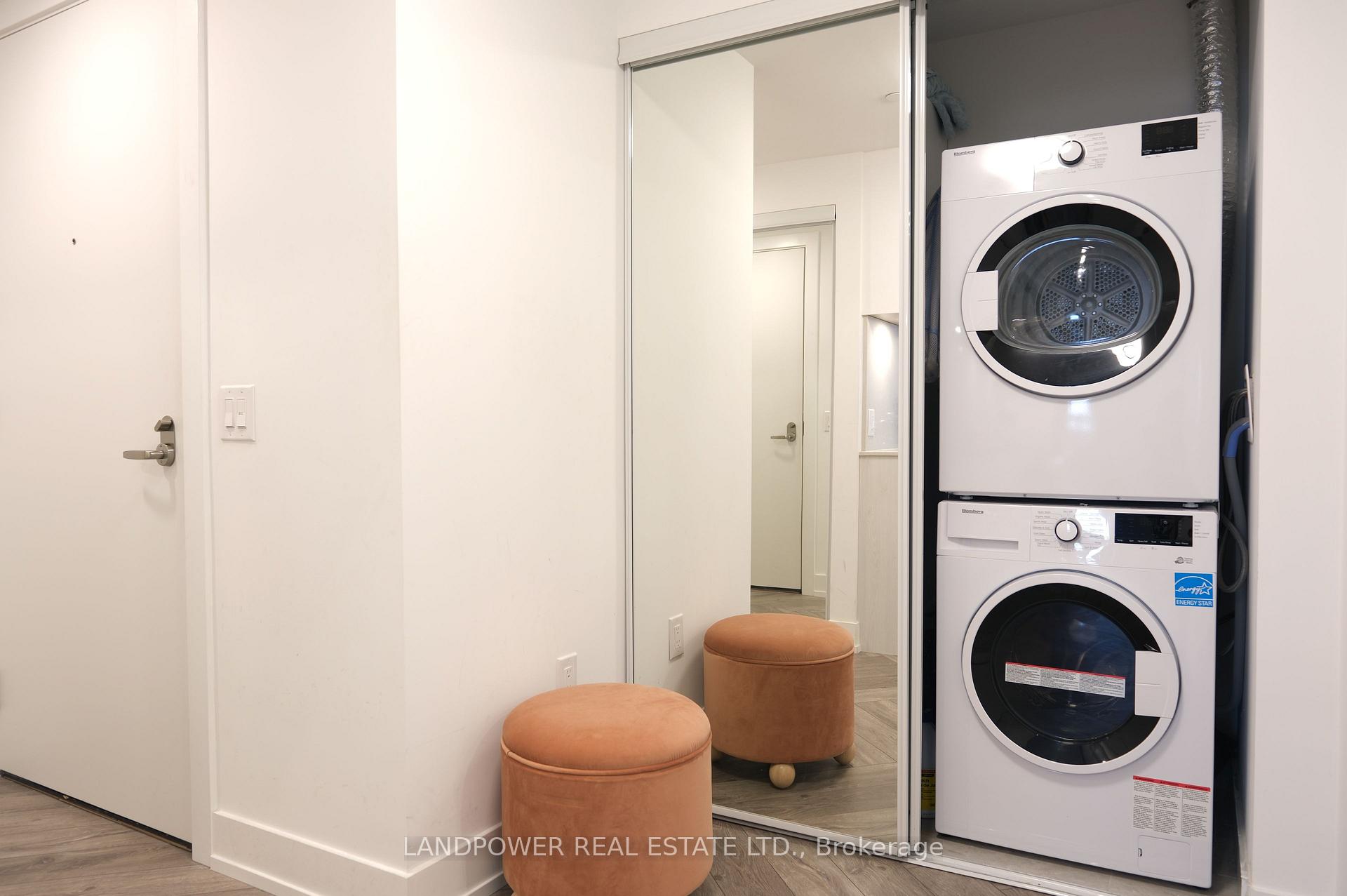 Photo 4 of Unit 819, 9 Clegg Road, Markham, Unionville — HOMEH