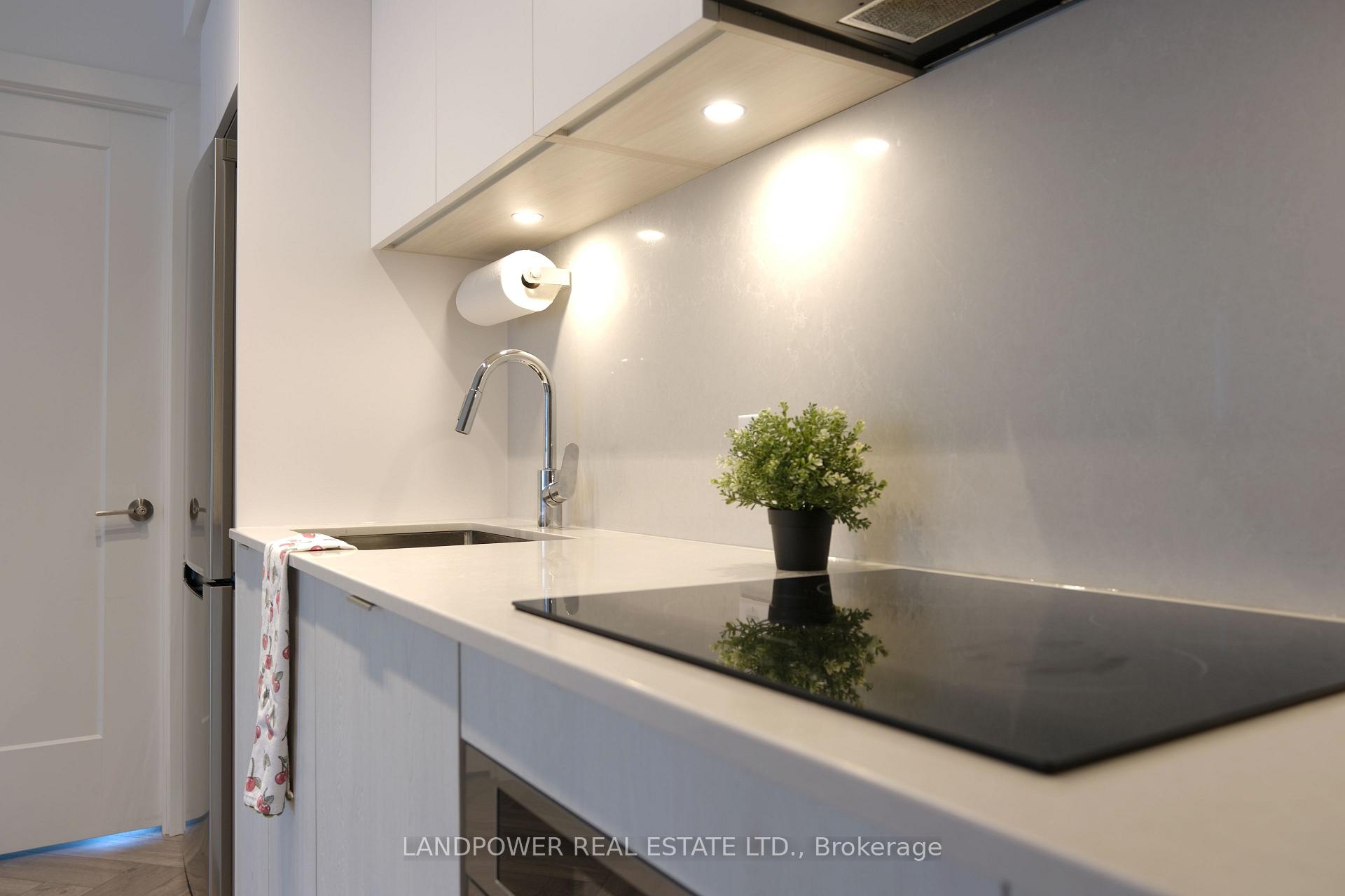 Photo 7 of Unit 819, 9 Clegg Road, Markham, Unionville — HOMEH