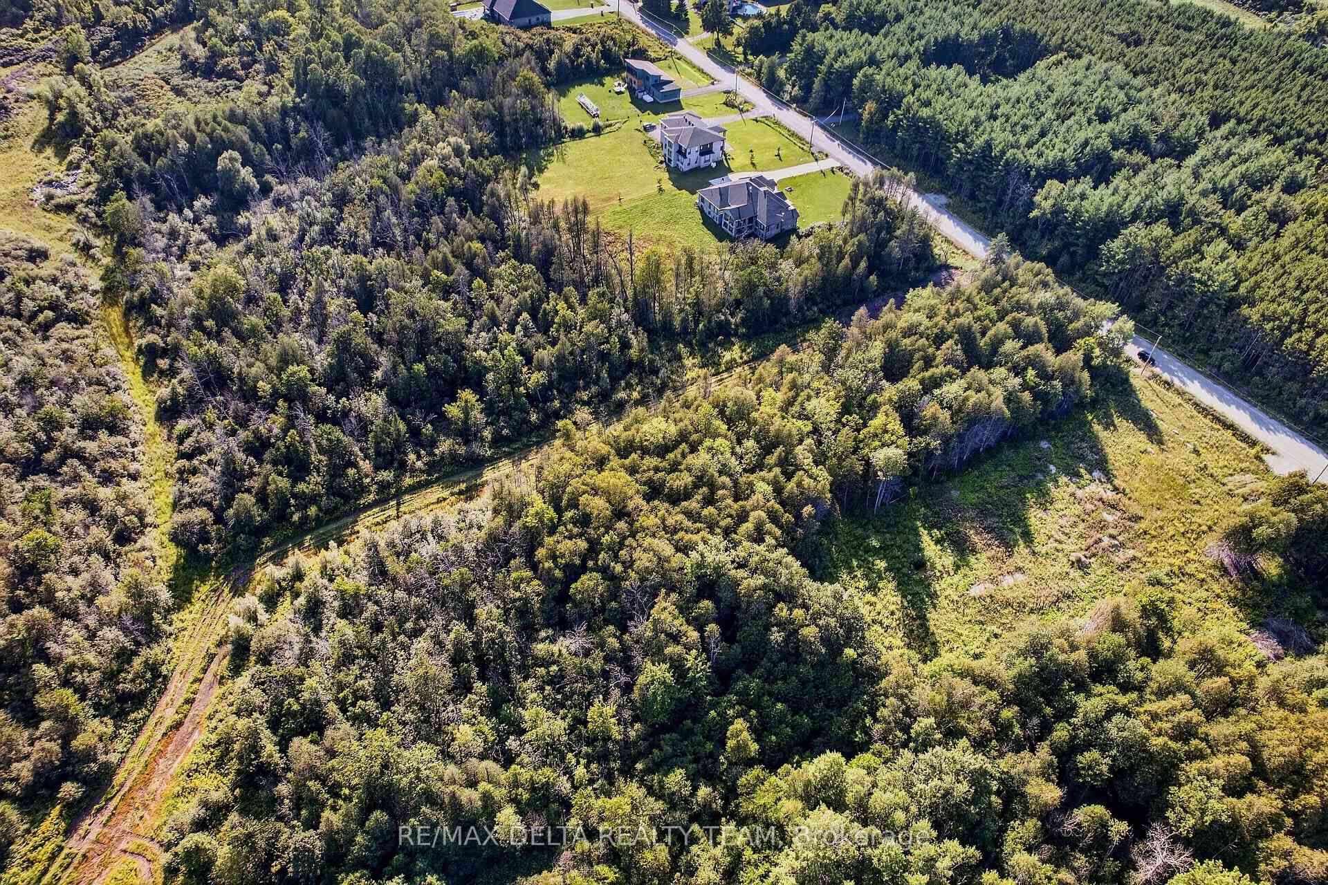 Photo 6 of 6240 Nick Adams Road, Ottawa, Osgoode Twp North of Reg Rd 6 — HOMEH