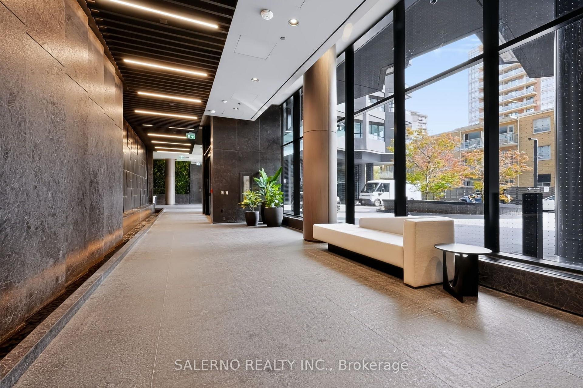 Photo 4 of Unit 1702, 120 Broadway Avenue, Toronto, Mount Pleasant West — HOMEH