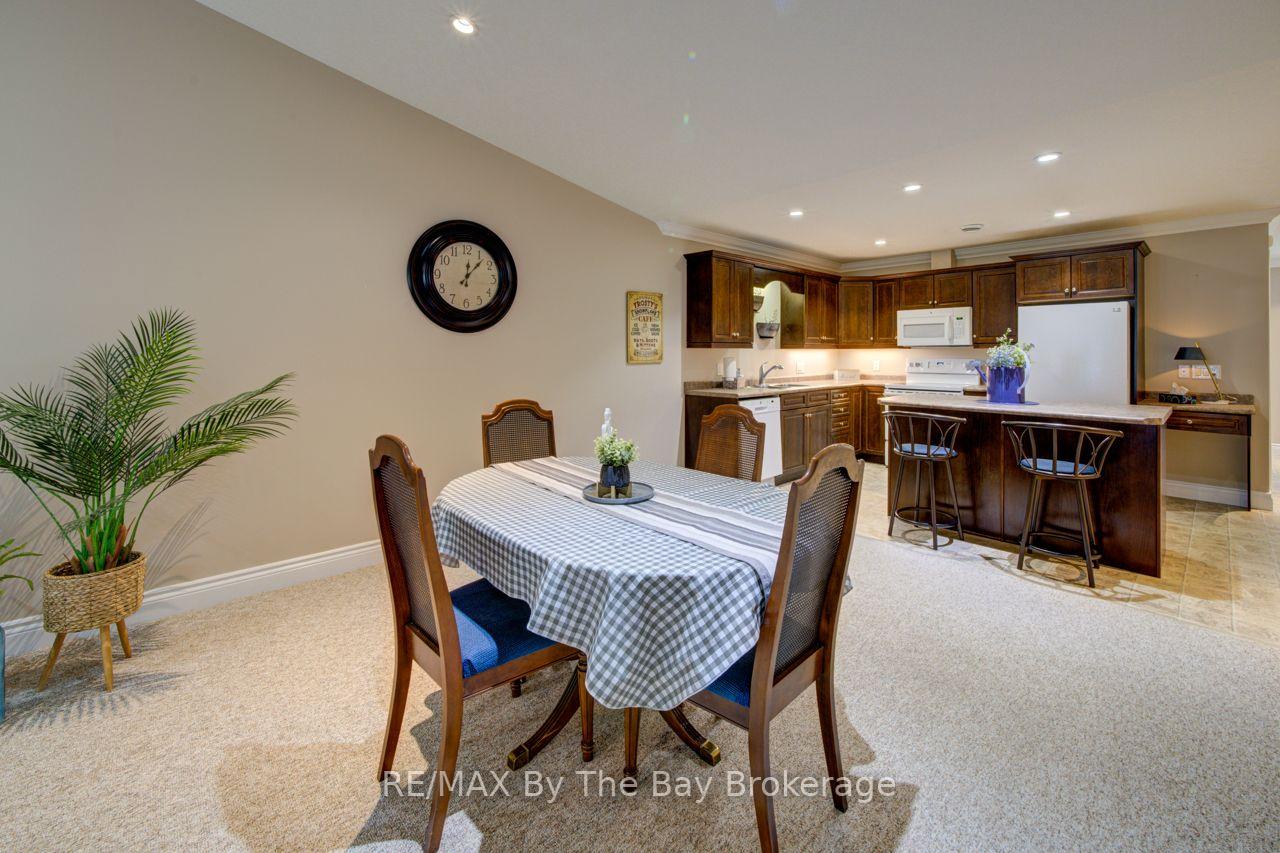 Photo 19 of 15 Meadow Lane, Wasaga Beach — HOMEH