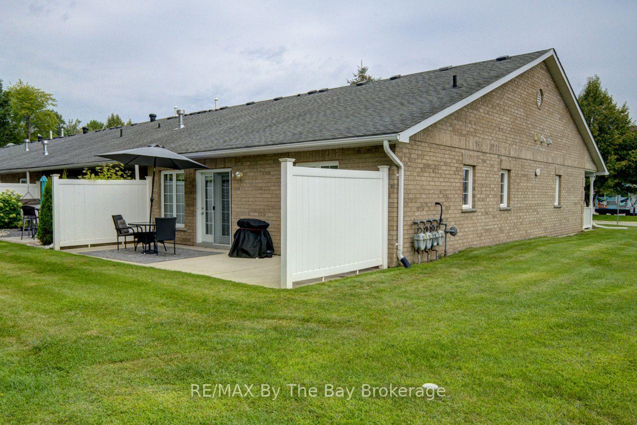 Photo 37 of 15 Meadow Lane, Wasaga Beach — HOMEH