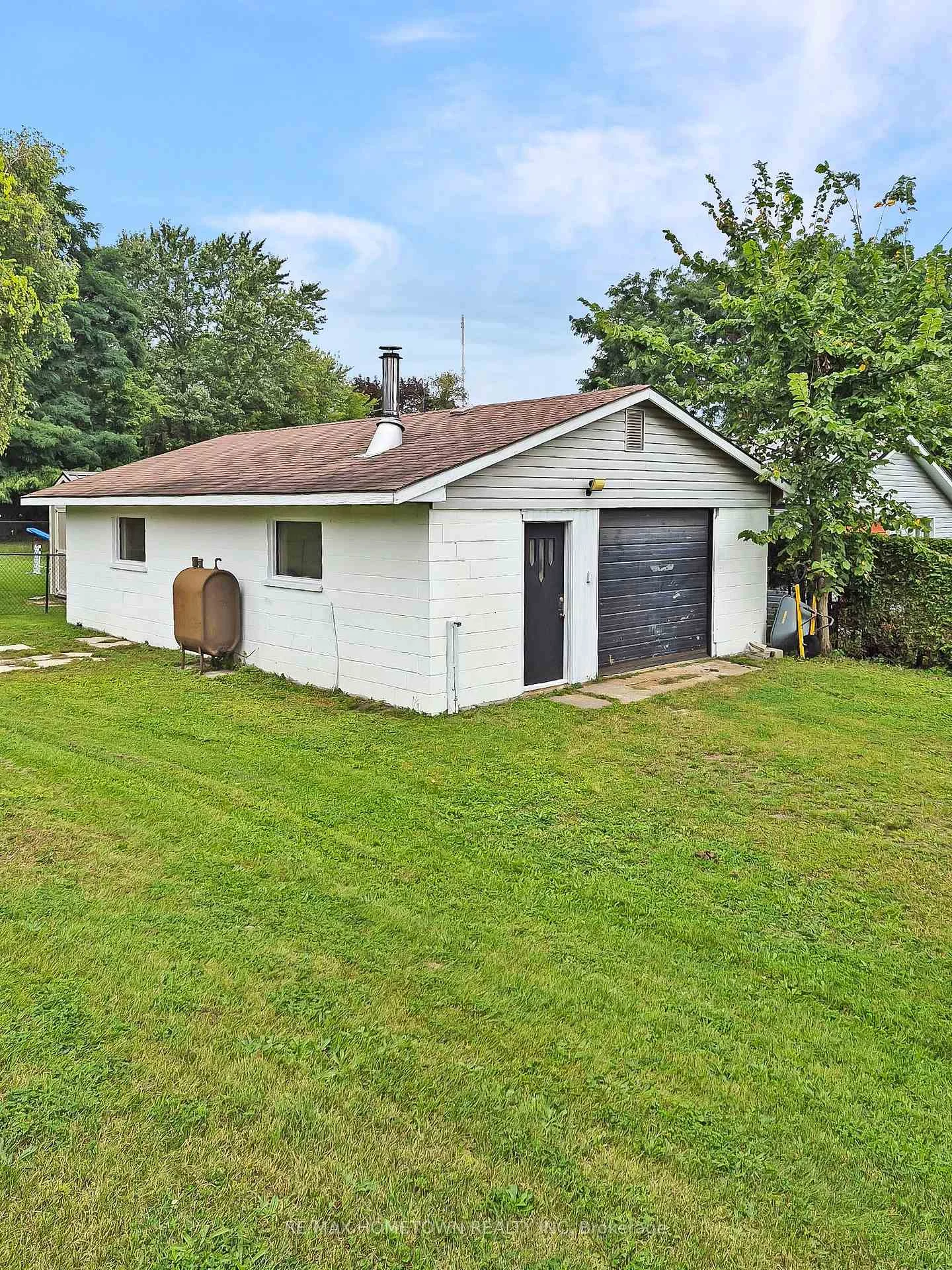 Photo 53 of 6 Jane Street, Augusta, Augusta Twp — HOMEH