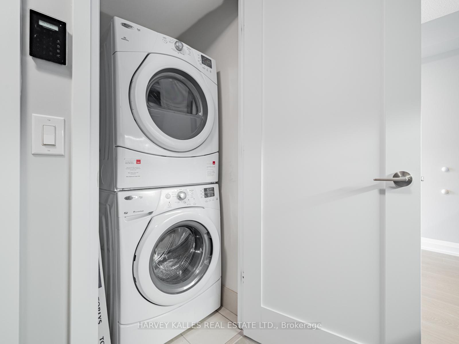Photo 5 of Unit 2121, 5 Sheppard Avenue E, North York, Willowdale East — HOMEH