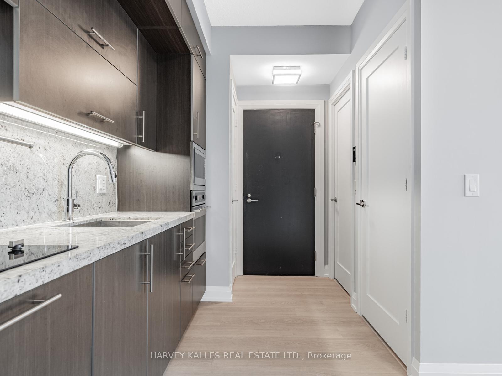 Photo 6 of Unit 2121, 5 Sheppard Avenue E, North York, Willowdale East — HOMEH
