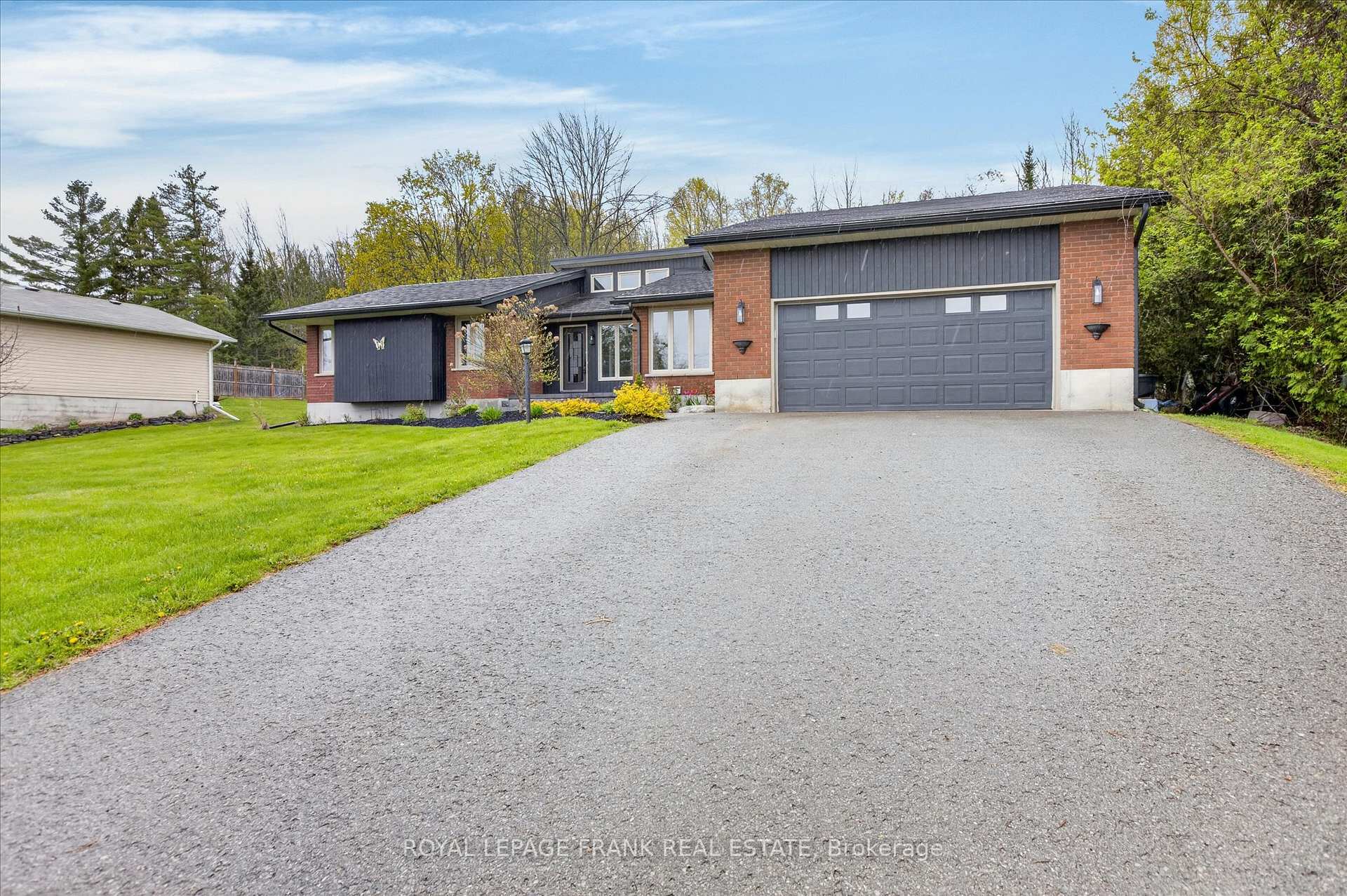 Photo 4 of 892 Frank Hill Road, Kawartha Lakes, Emily — HOMEH