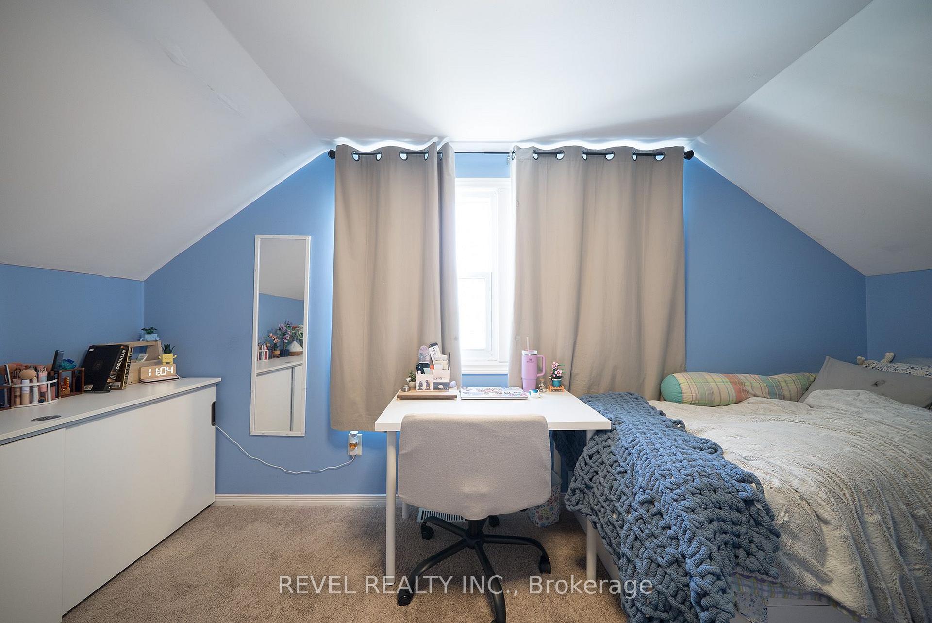 Photo 17 of 77 Eighth Avenue, Brantford, Eagle Place East — HOMEH