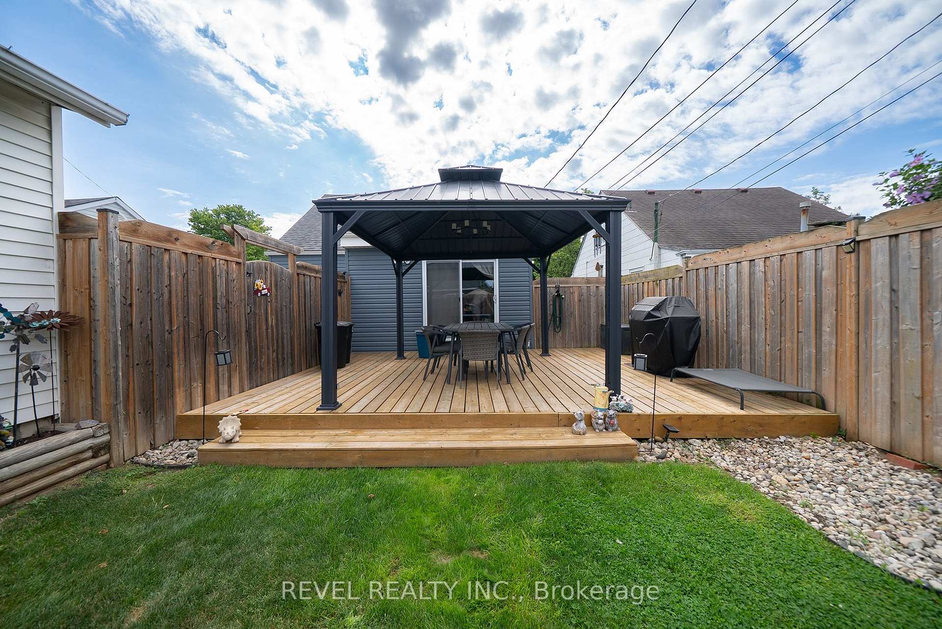Photo 21 of 77 Eighth Avenue, Brantford, Eagle Place East — HOMEH