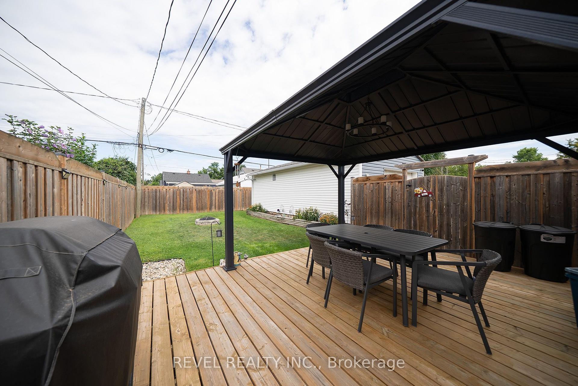 Photo 22 of 77 Eighth Avenue, Brantford, Eagle Place East — HOMEH