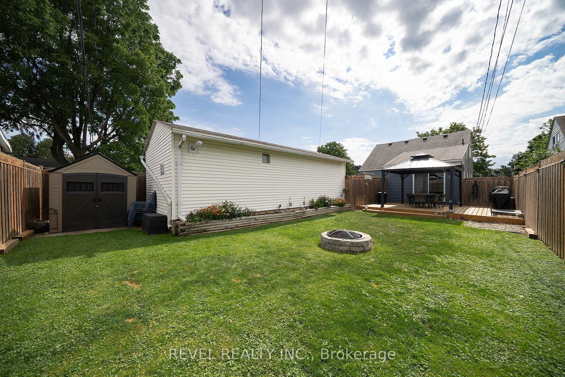 Photo 23 of 77 Eighth Avenue, Brantford, Eagle Place East — HOMEH