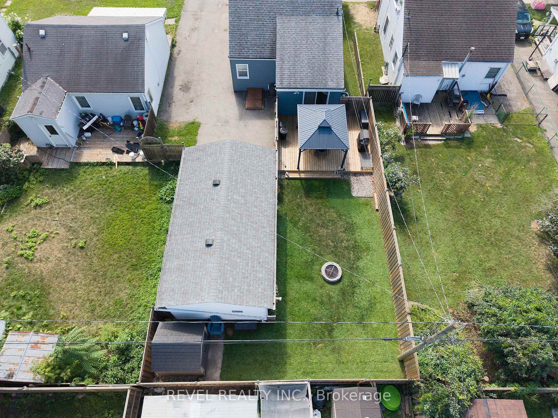 Photo 24 of 77 Eighth Avenue, Brantford, Eagle Place East — HOMEH