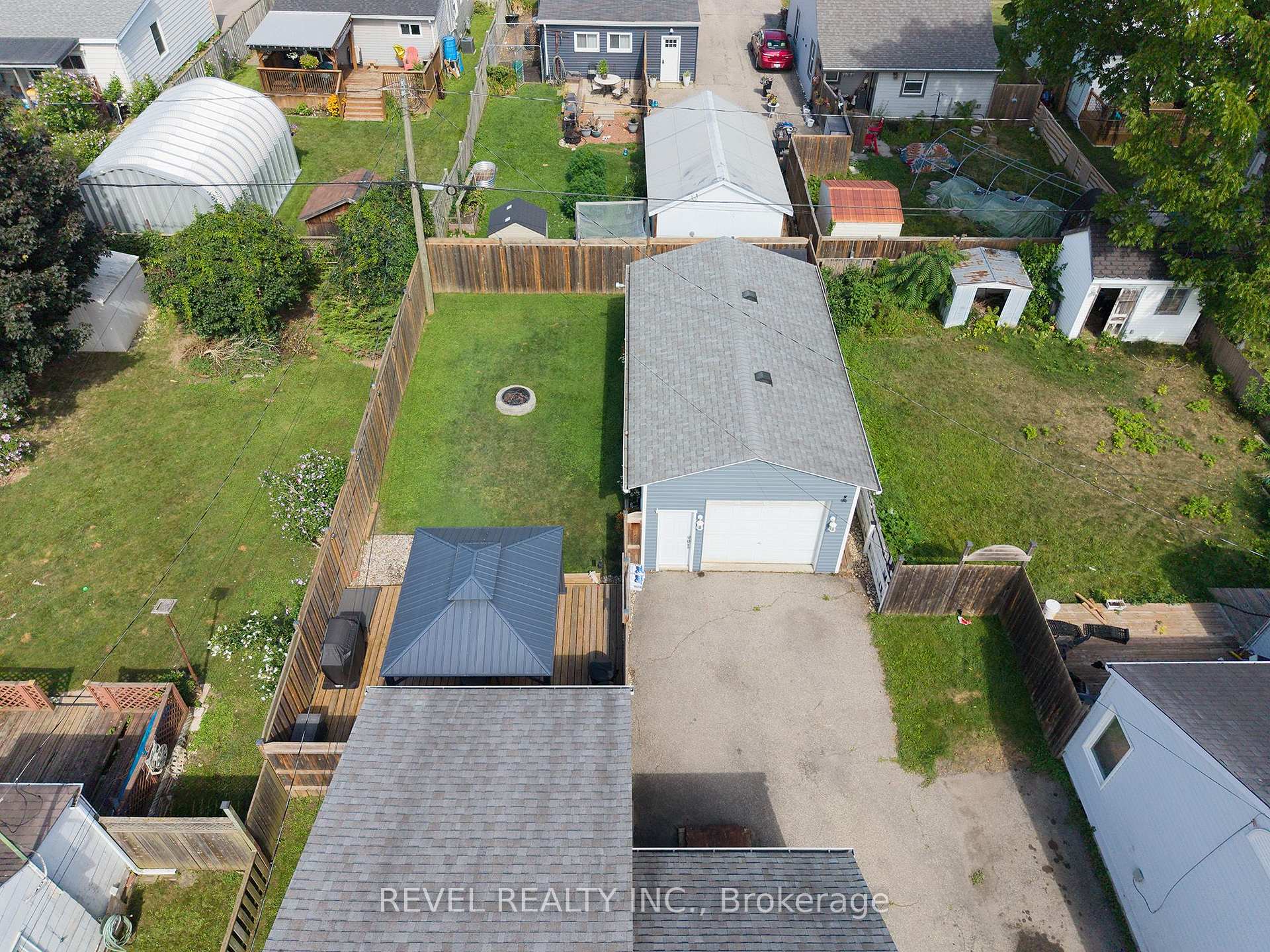 Photo 25 of 77 Eighth Avenue, Brantford, Eagle Place East — HOMEH