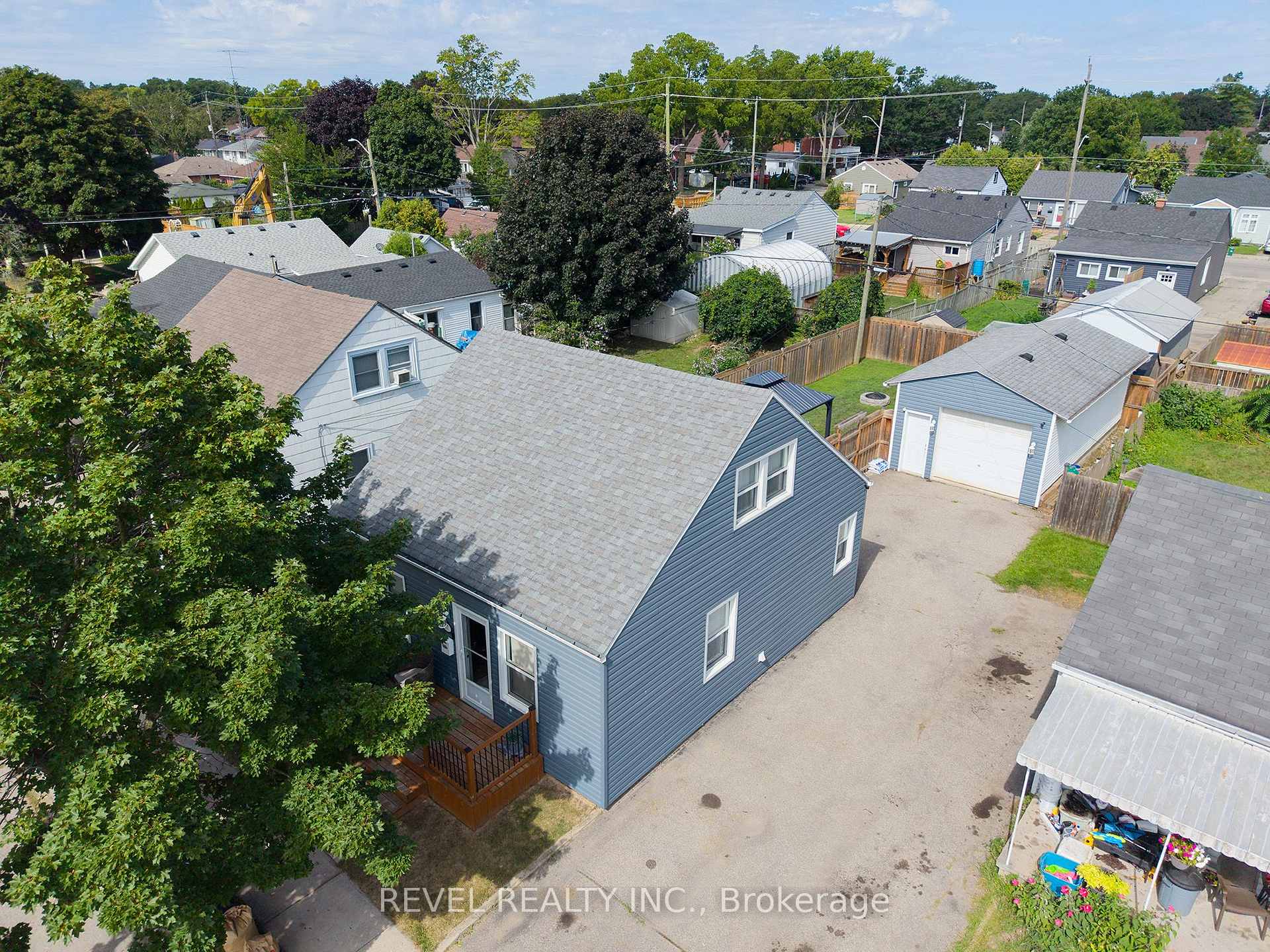 Photo 26 of 77 Eighth Avenue, Brantford, Eagle Place East — HOMEH
