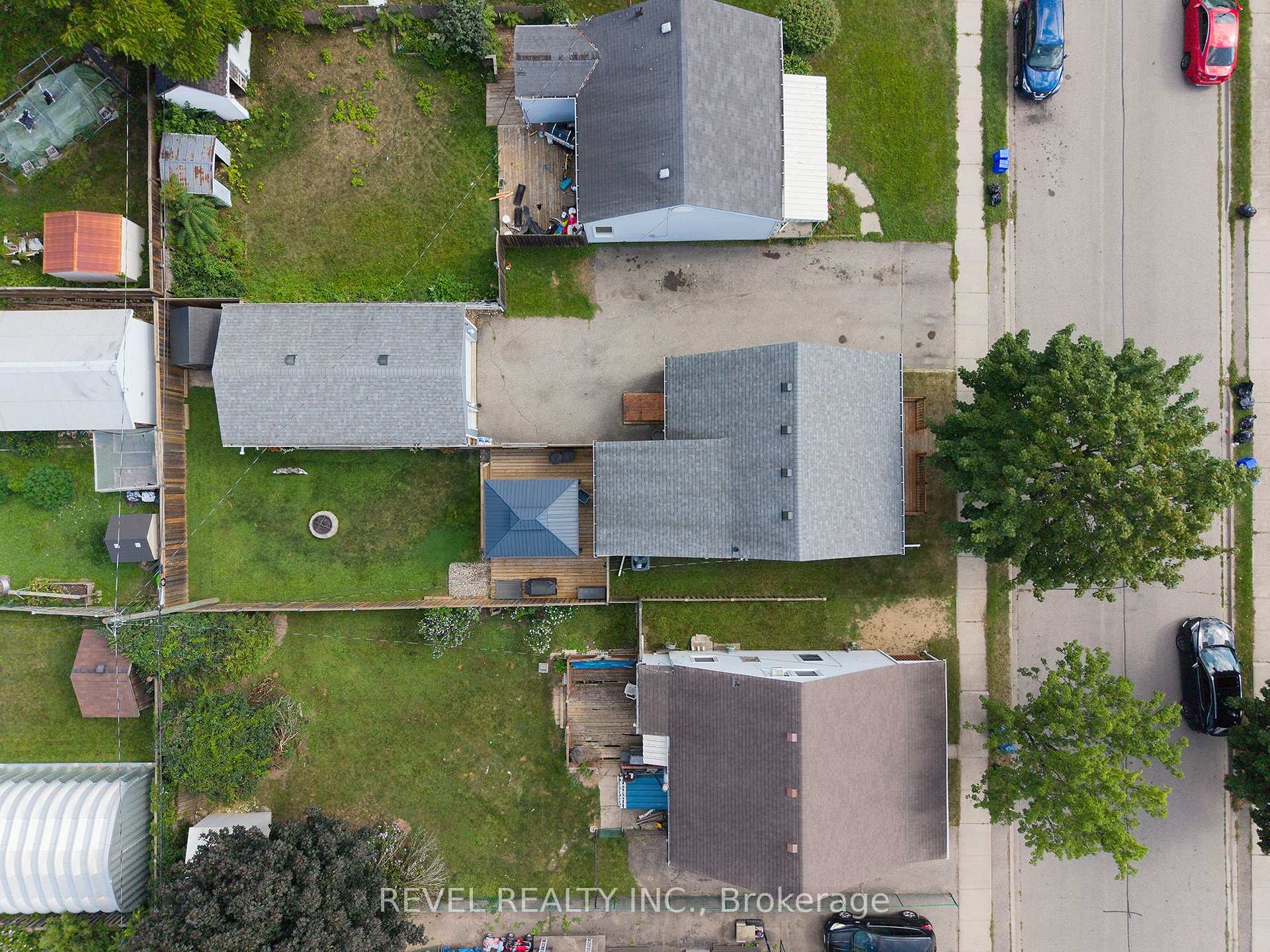 Photo 28 of 77 Eighth Avenue, Brantford, Eagle Place East — HOMEH