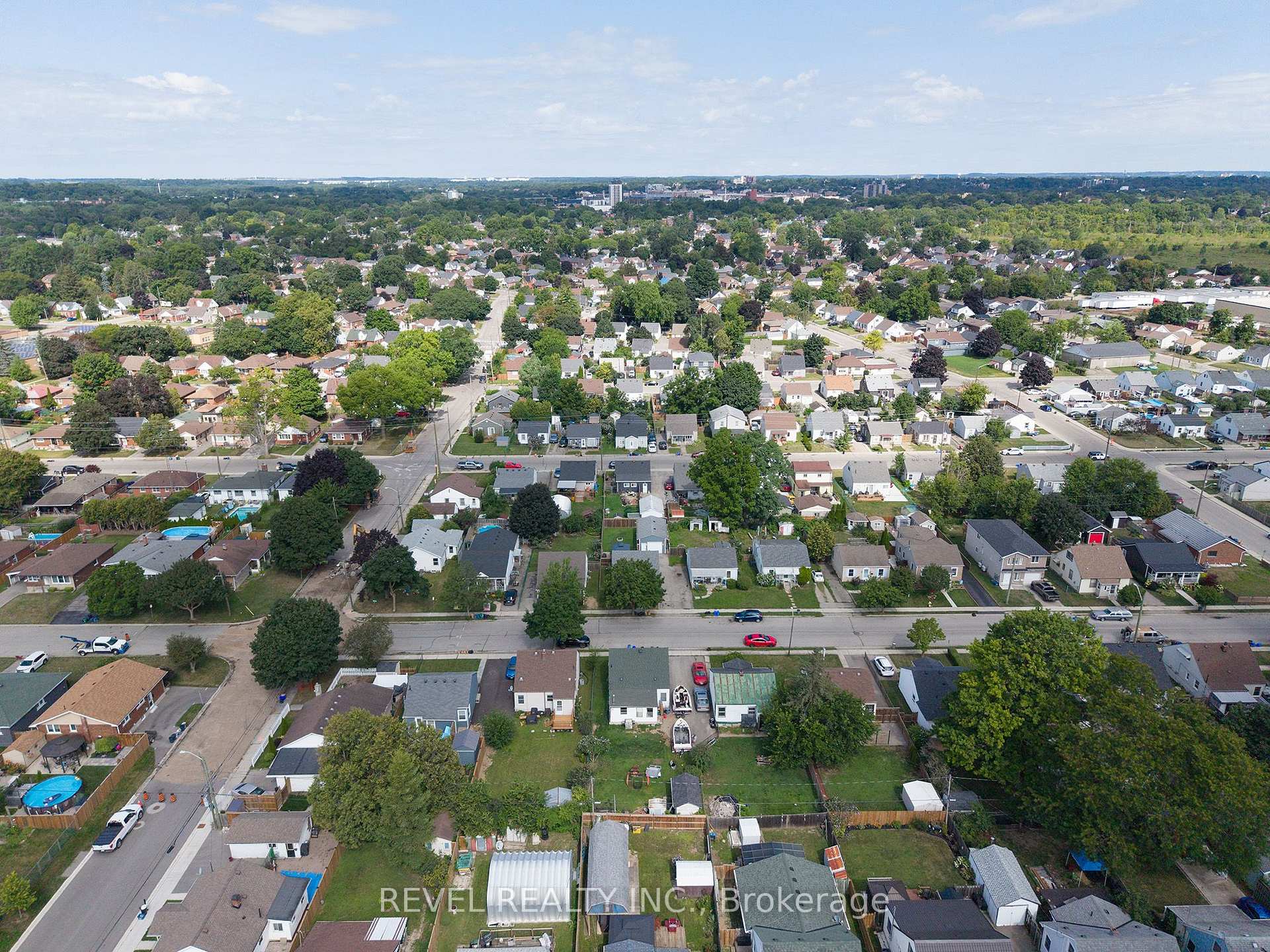 Photo 29 of 77 Eighth Avenue, Brantford, Eagle Place East — HOMEH