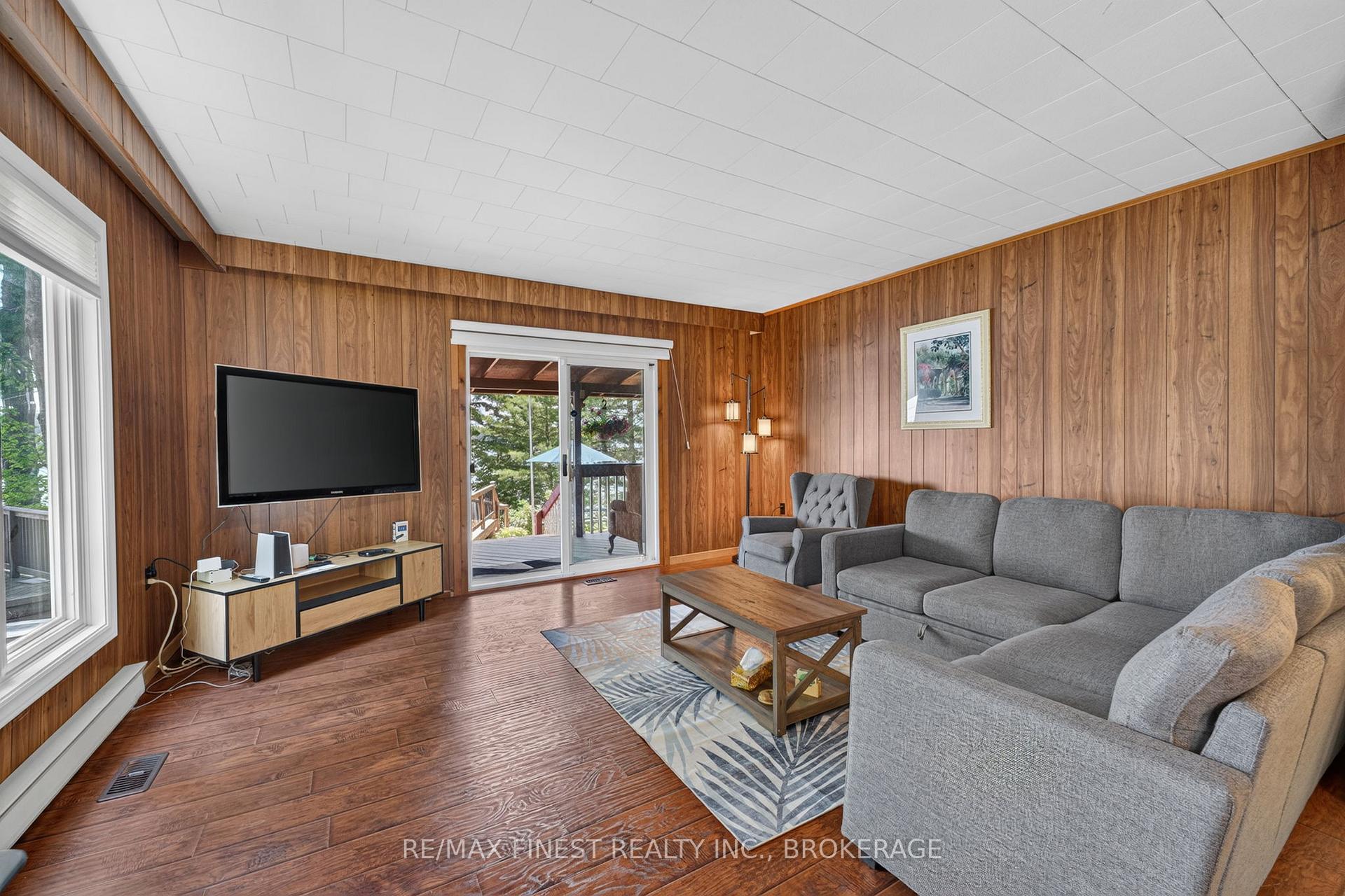 Photo 8 of 1067 Island View Lane E, Frontenac, Frontenac Centre — HOMEH