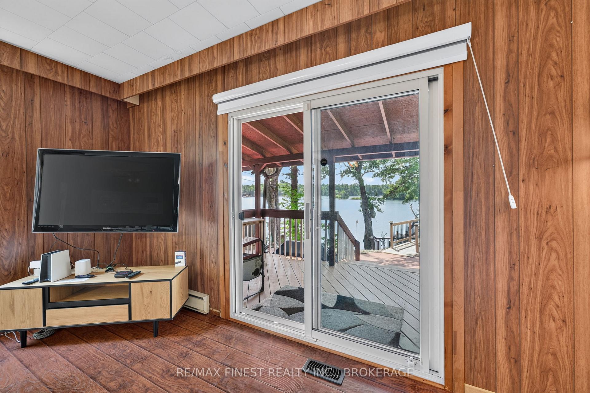 Photo 10 of 1067 Island View Lane E, Frontenac, Frontenac Centre — HOMEH