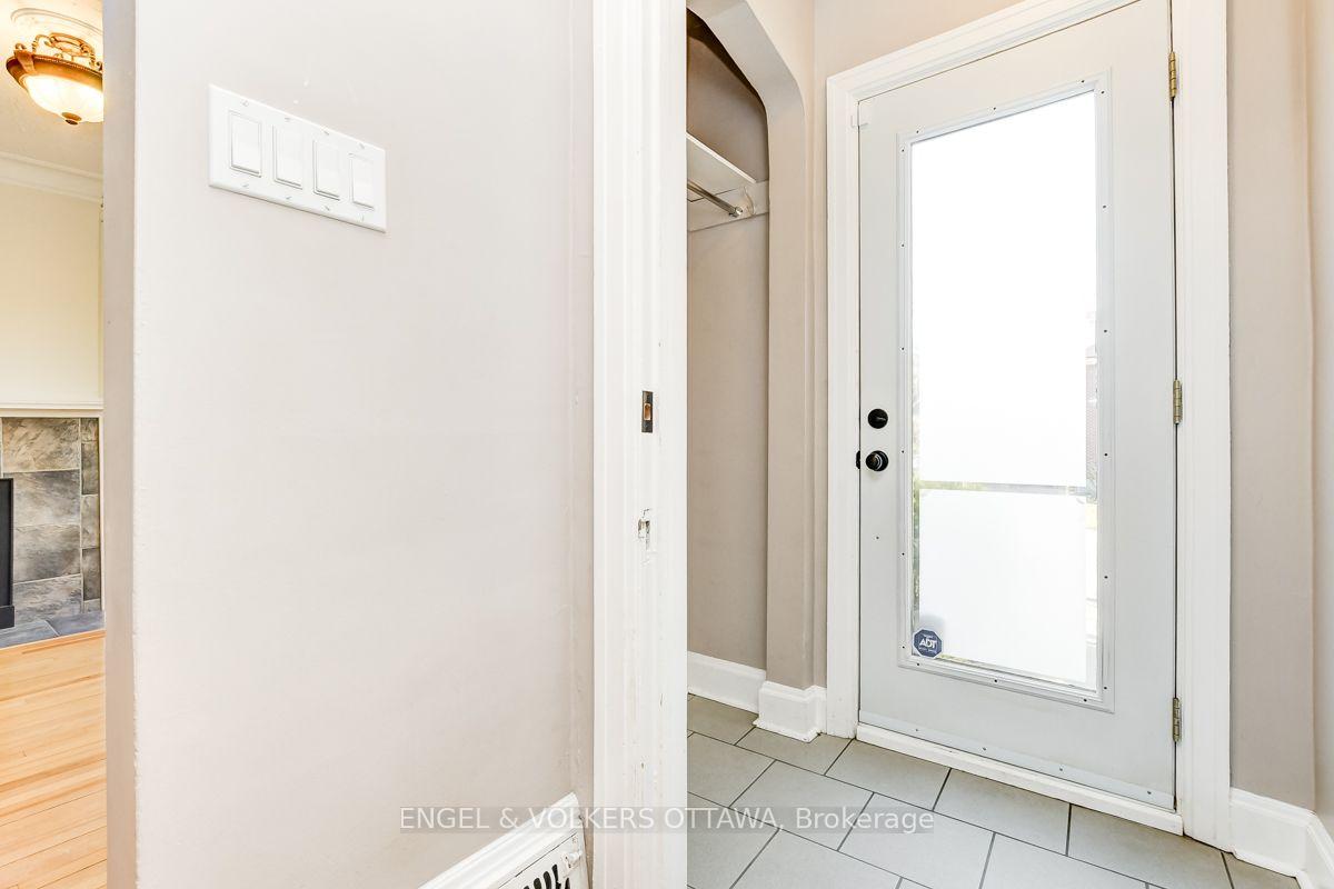 Photo 4 of 475 Golden Avenue, Ottawa, McKellar/Highland — HOMEH