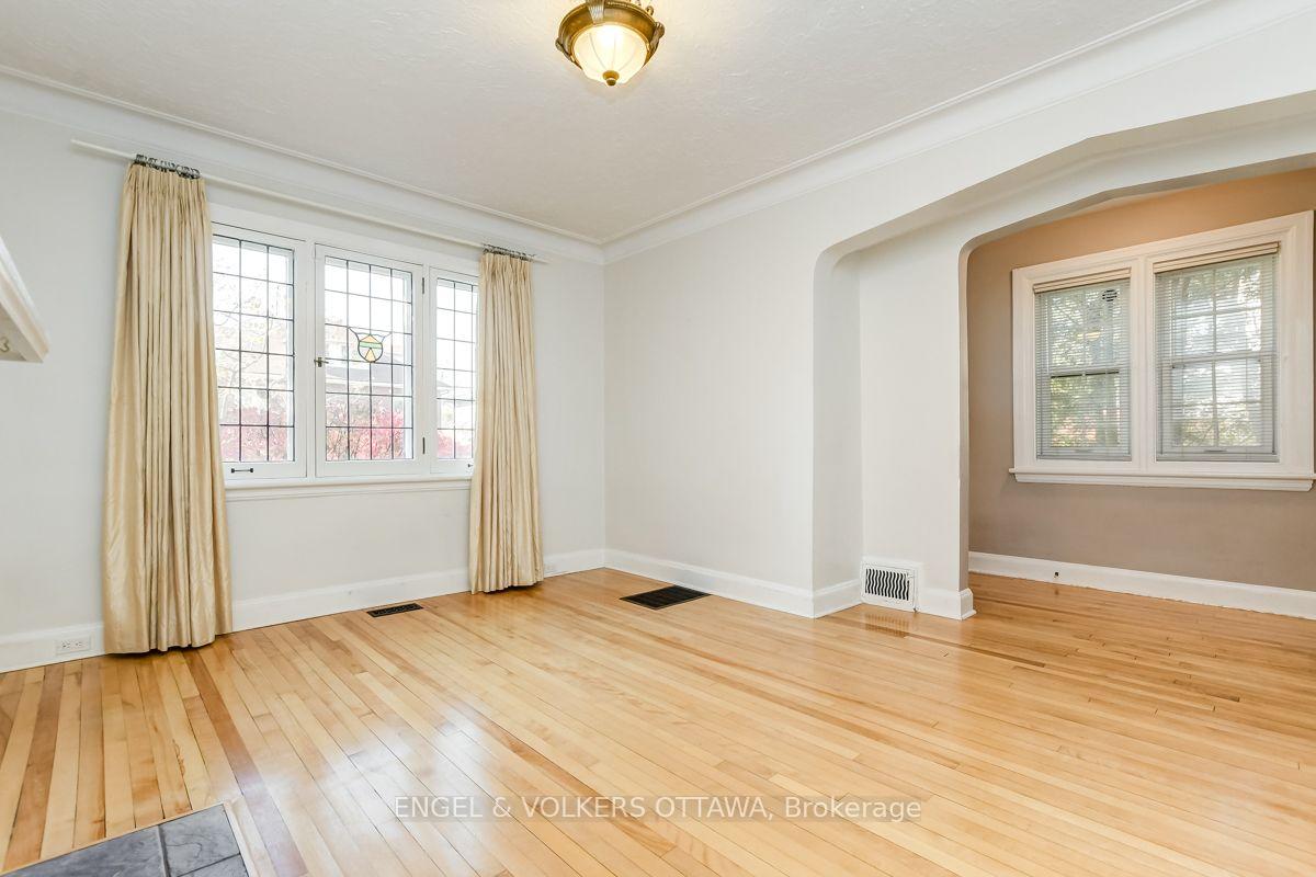 Photo 6 of 475 Golden Avenue, Ottawa, McKellar/Highland — HOMEH