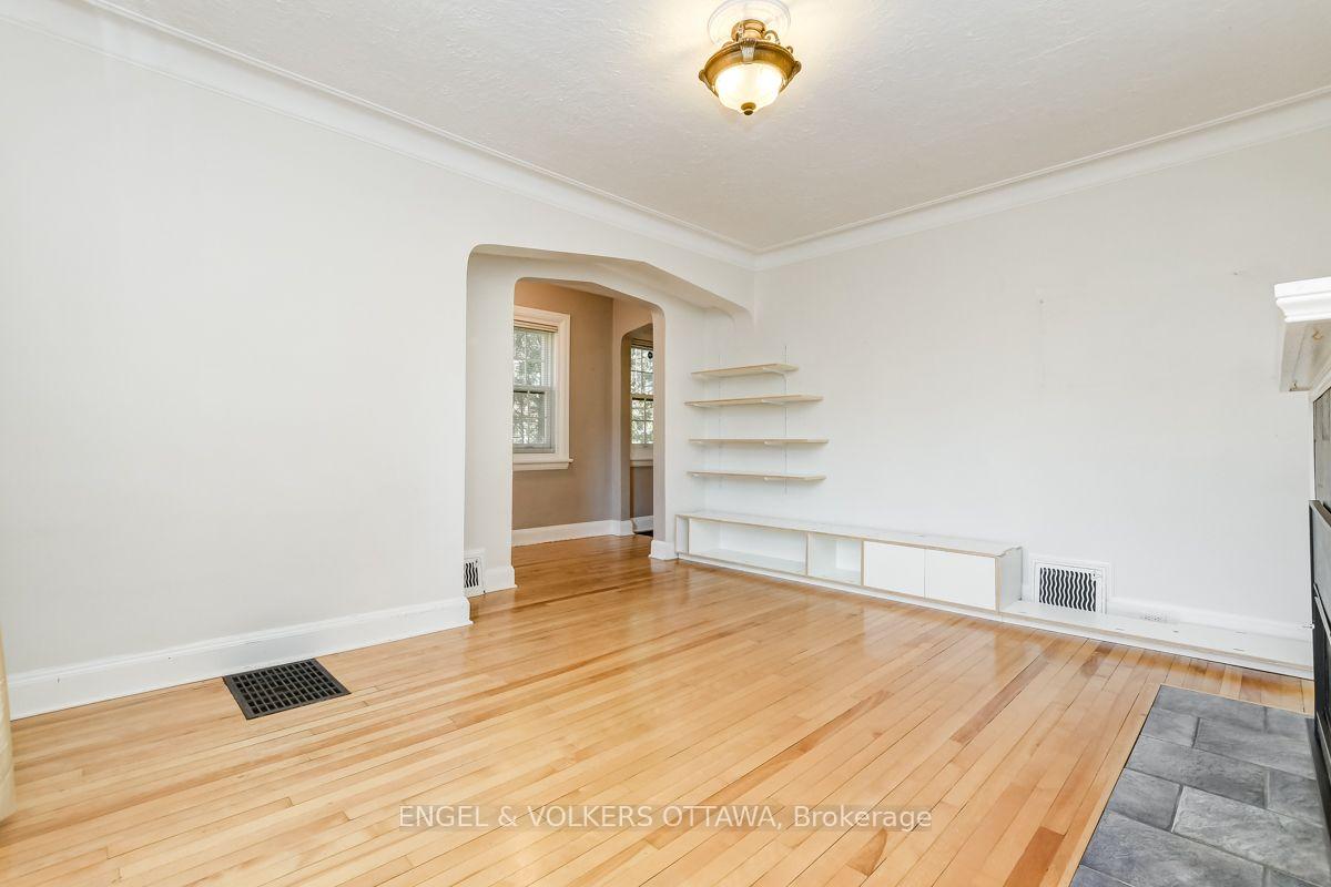 Photo 7 of 475 Golden Avenue, Ottawa, McKellar/Highland — HOMEH