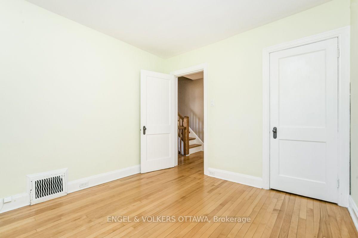 Photo 18 of 475 Golden Avenue, Ottawa, McKellar/Highland — HOMEH
