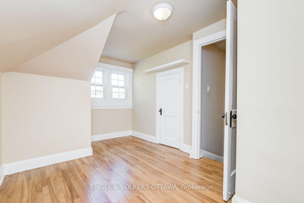 Photo 21 of 475 Golden Avenue, Ottawa, McKellar/Highland — HOMEH