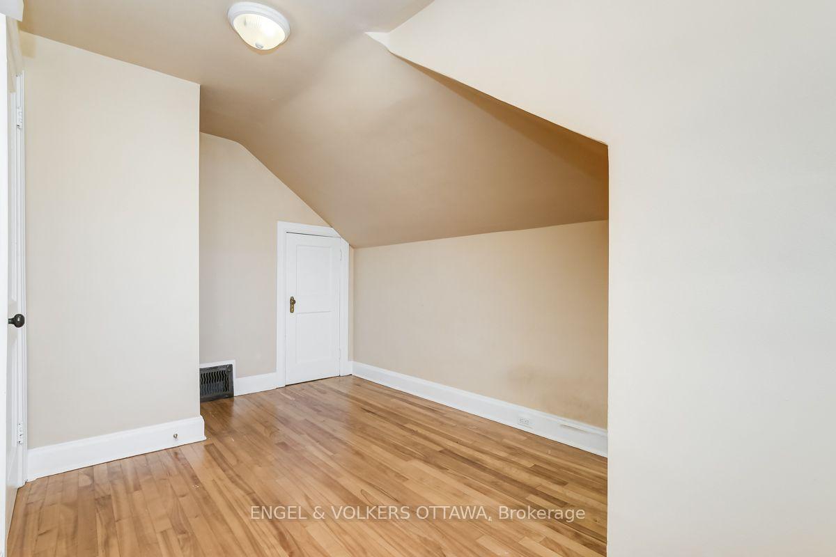 Photo 22 of 475 Golden Avenue, Ottawa, McKellar/Highland — HOMEH