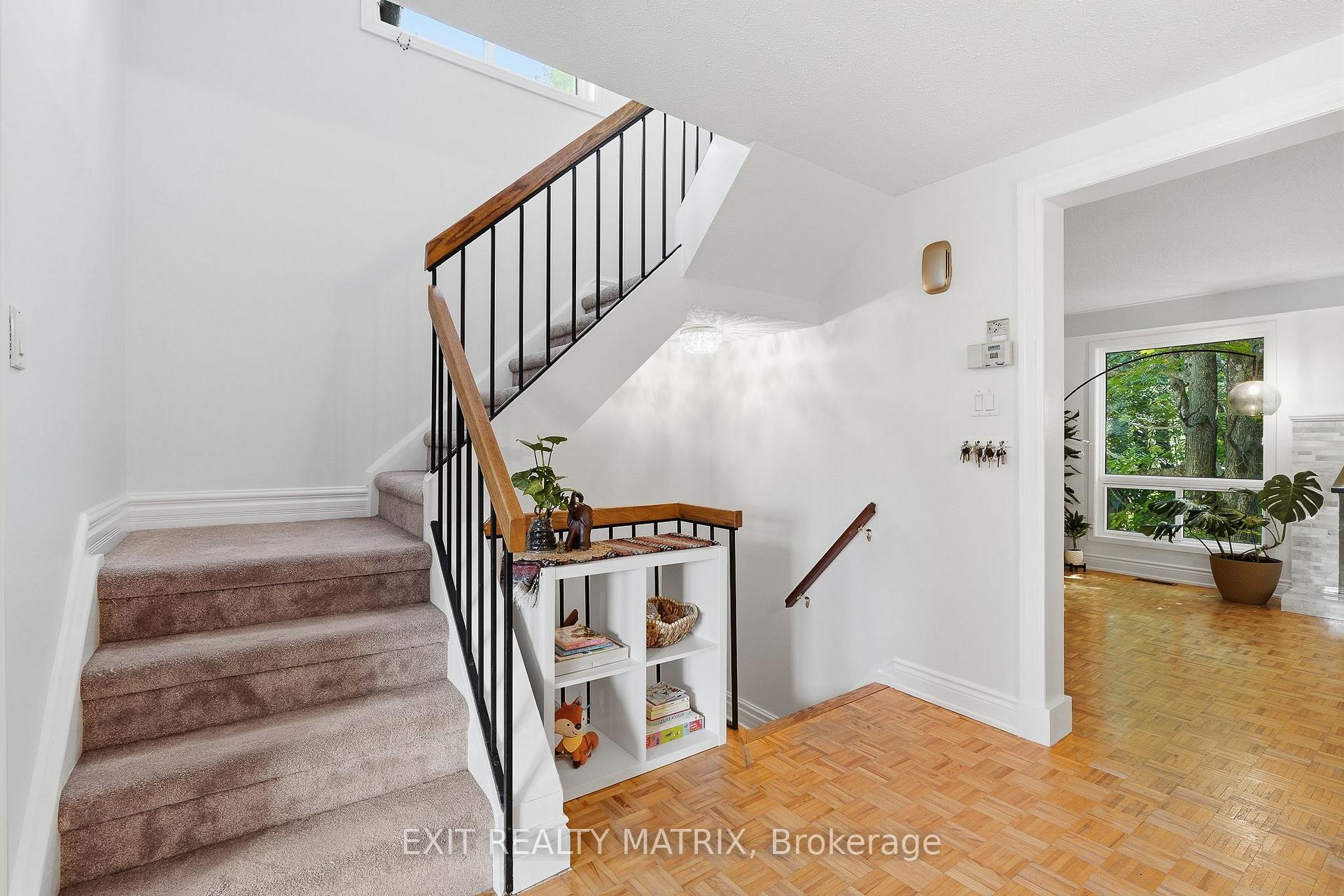 Photo 28 of 270 Fernleaf Crescent, Ottawa, Queenswood Heights South — HOMEH