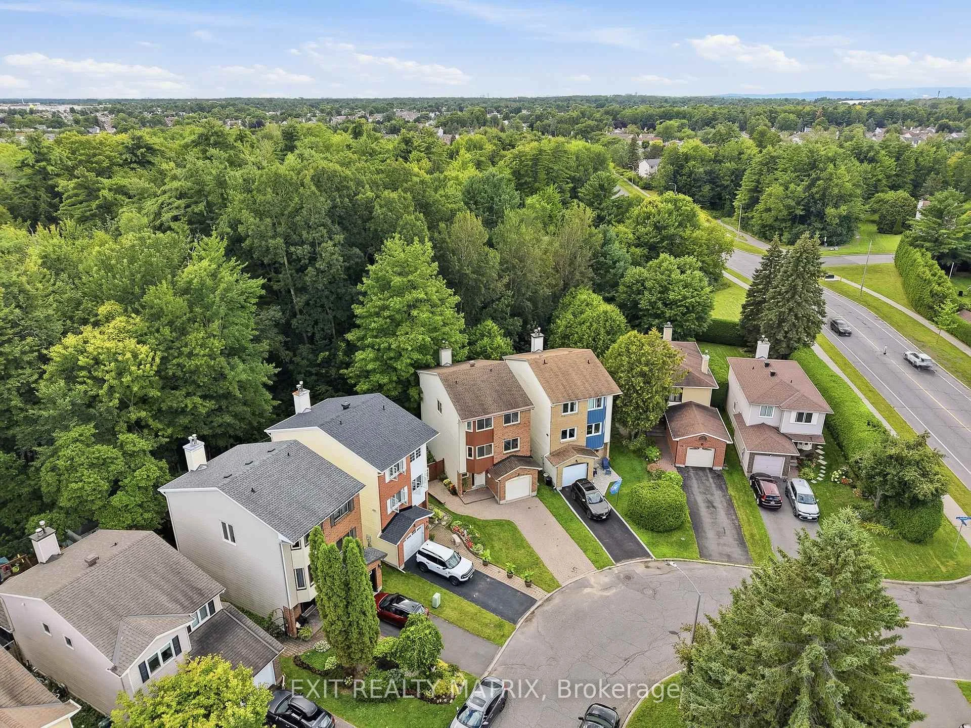 Photo 46 of 270 Fernleaf Crescent, Ottawa, Queenswood Heights South — HOMEH