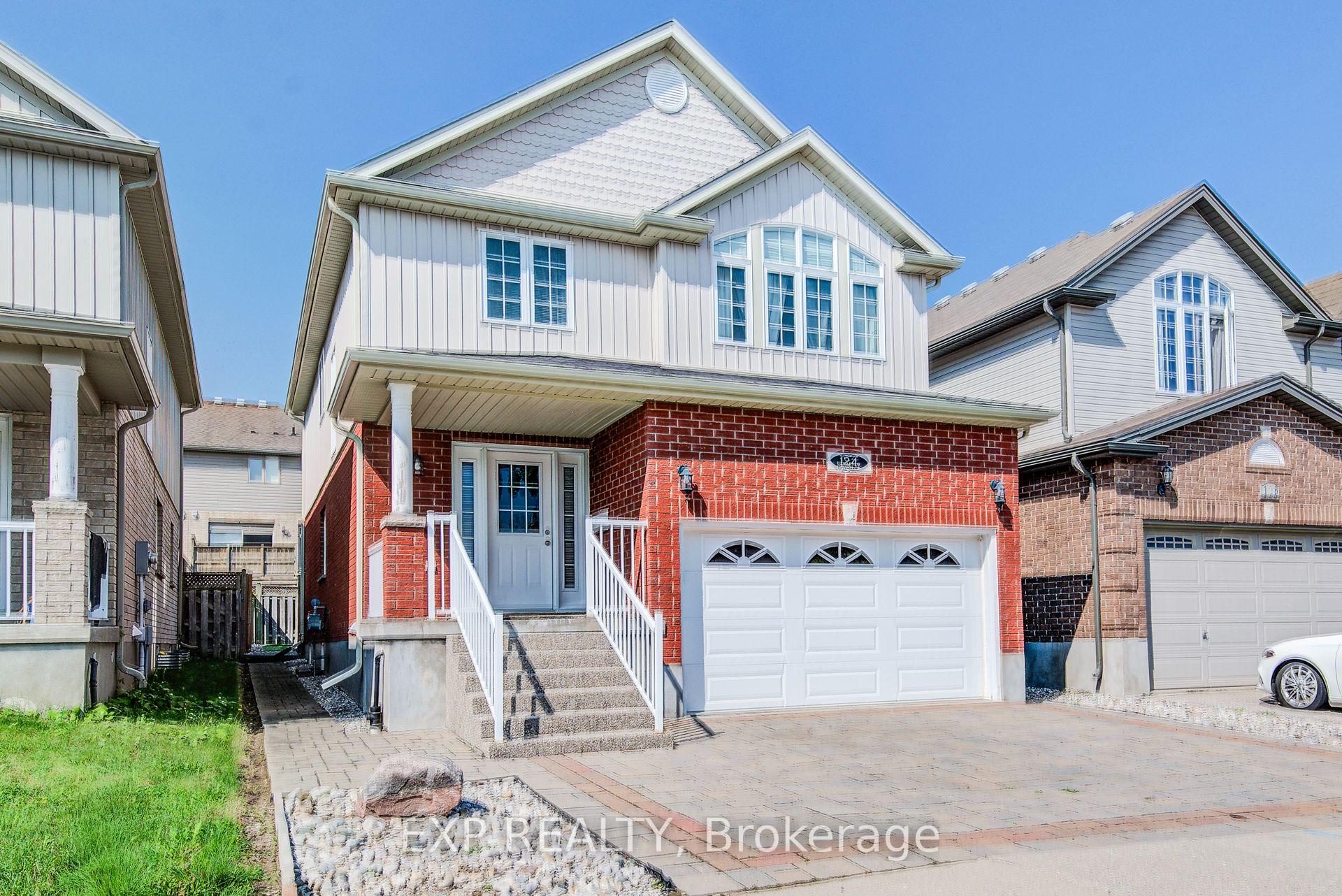 Photo 2 of 124 Udvari Crescent, Kitchener, Highland West — HOMEH