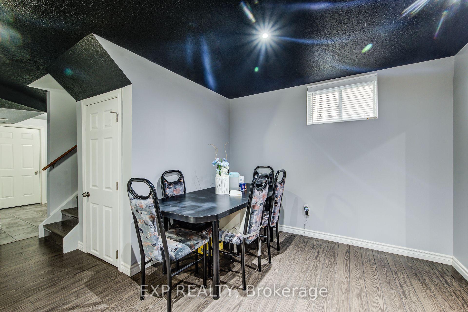 Photo 25 of 124 Udvari Crescent, Kitchener, Highland West — HOMEH
