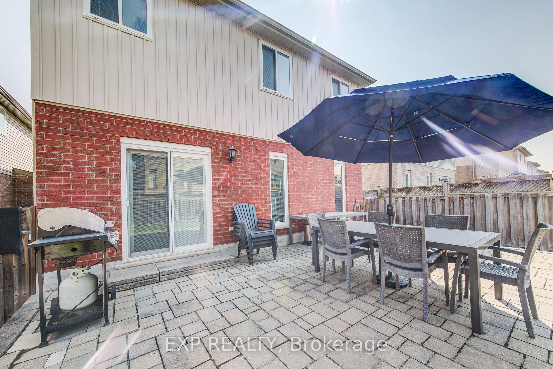 Photo 30 of 124 Udvari Crescent, Kitchener, Highland West — HOMEH