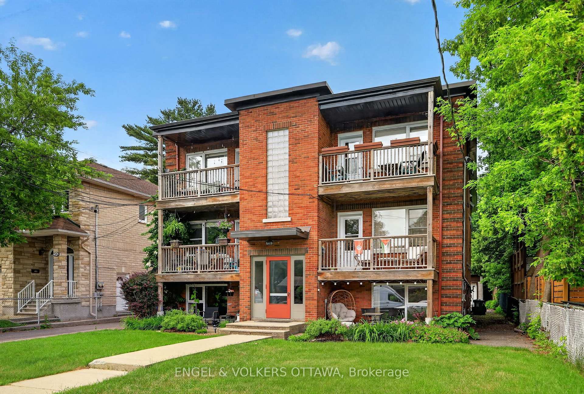 Photo of 520 Hilson Avenue