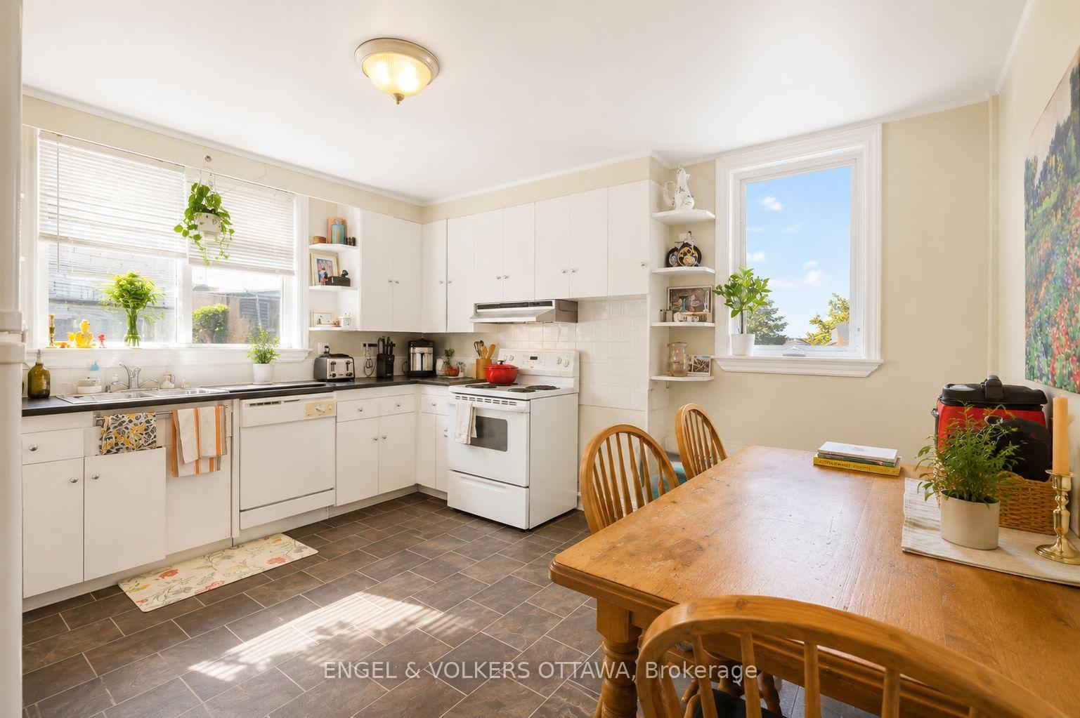 Photo 8 of 520 Hilson Avenue, Ottawa, Westboro/Hampton Park — HOMEH