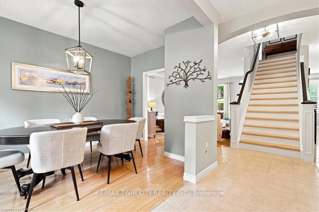 Photo 6 of 70 Hawkswood Drive, Kitchener, Bridgeport — HOMEH