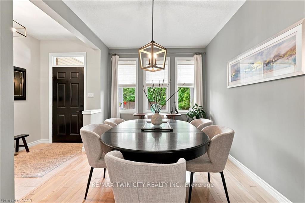 Photo 8 of 70 Hawkswood Drive, Kitchener, Bridgeport — HOMEH