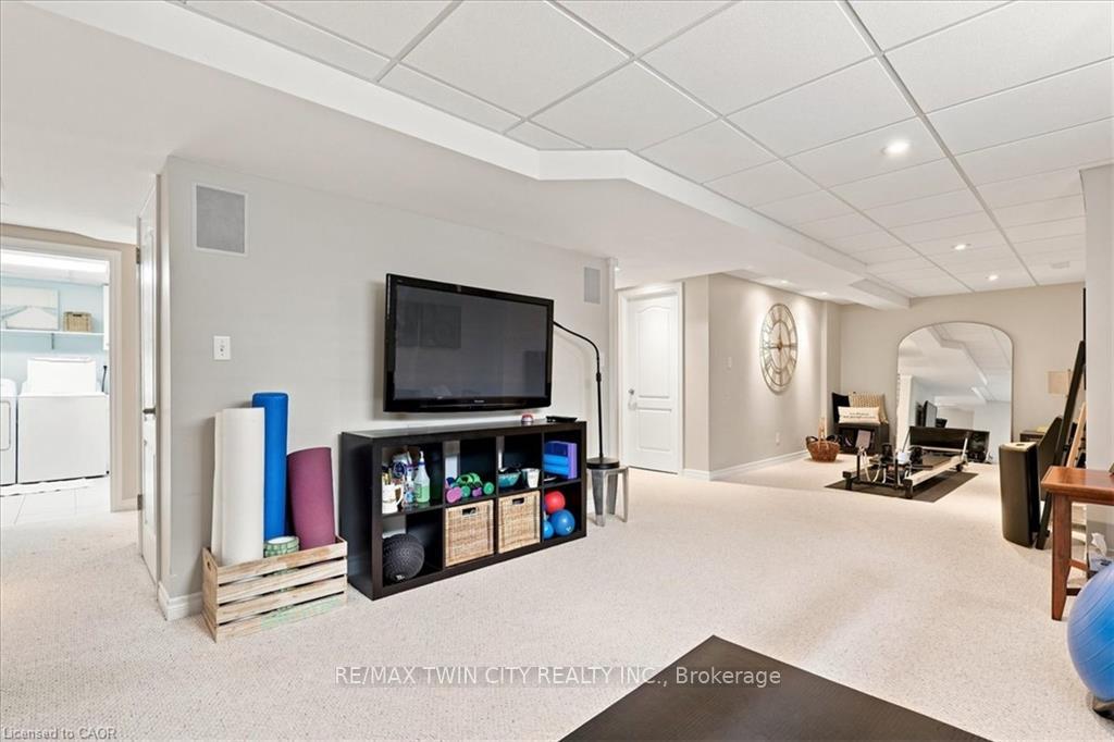 Photo 36 of 70 Hawkswood Drive, Kitchener, Bridgeport — HOMEH