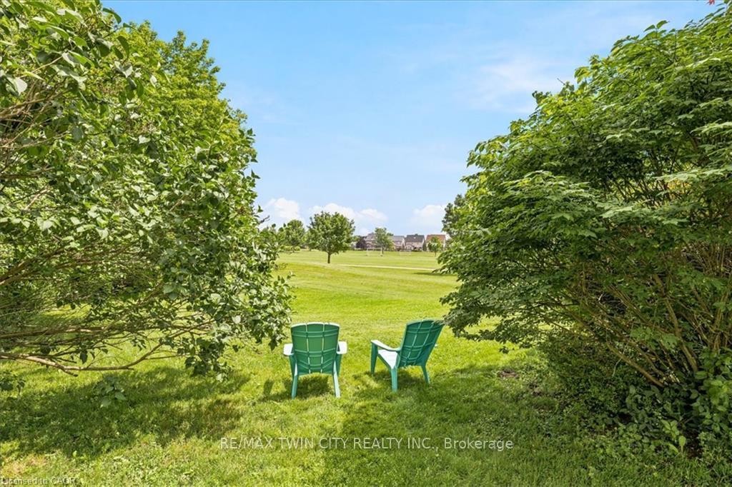 Photo 44 of 70 Hawkswood Drive, Kitchener, Bridgeport — HOMEH