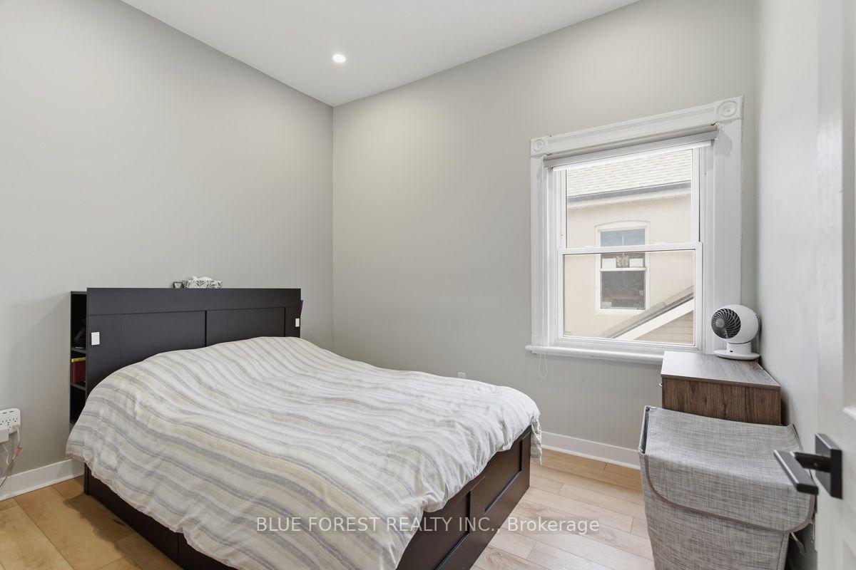 Photo 19 of 1054 Florence Street, London, East M — HOMEH