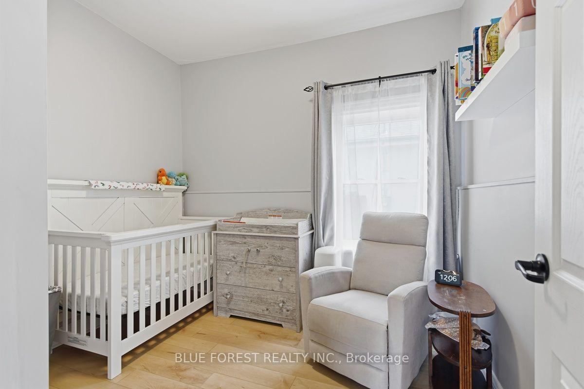 Photo 21 of 1054 Florence Street, London, East M — HOMEH