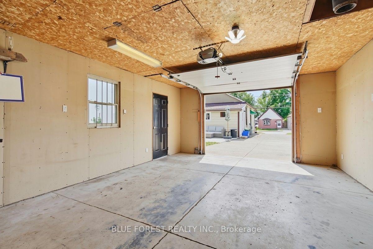 Photo 33 of 1054 Florence Street, London, East M — HOMEH