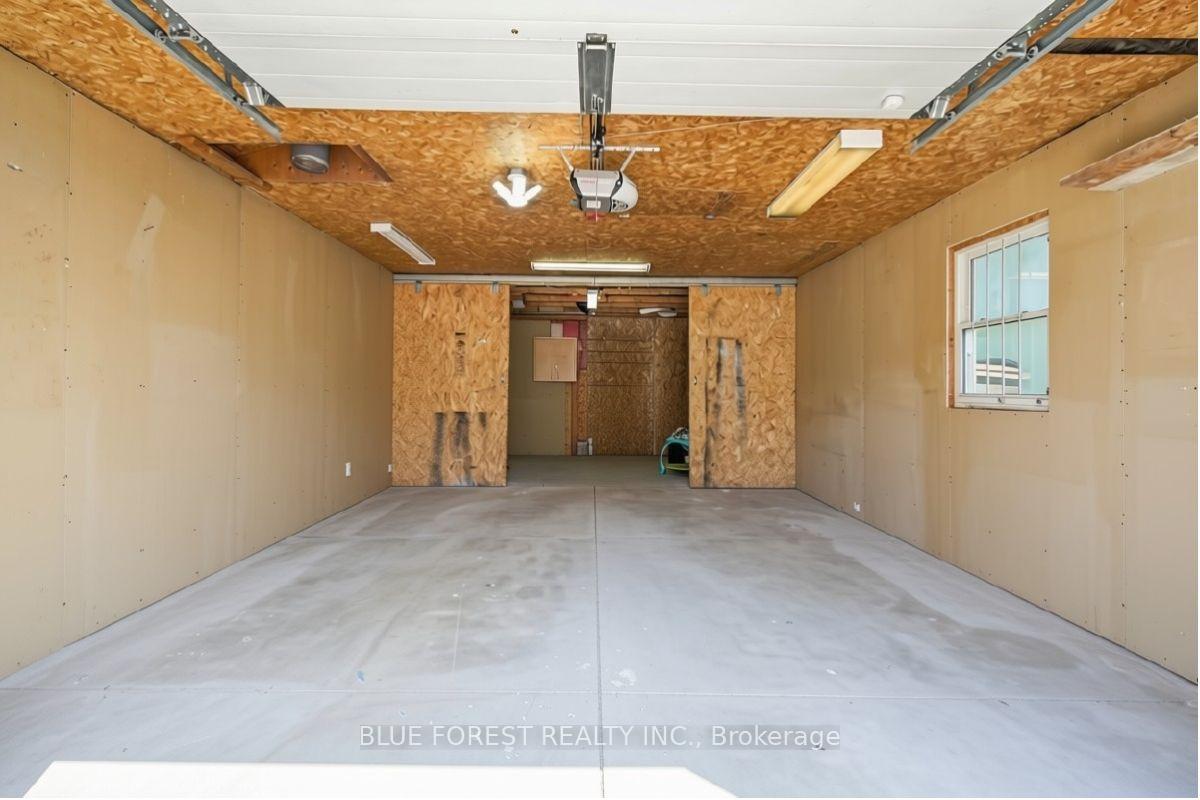 Photo 35 of 1054 Florence Street, London, East M — HOMEH