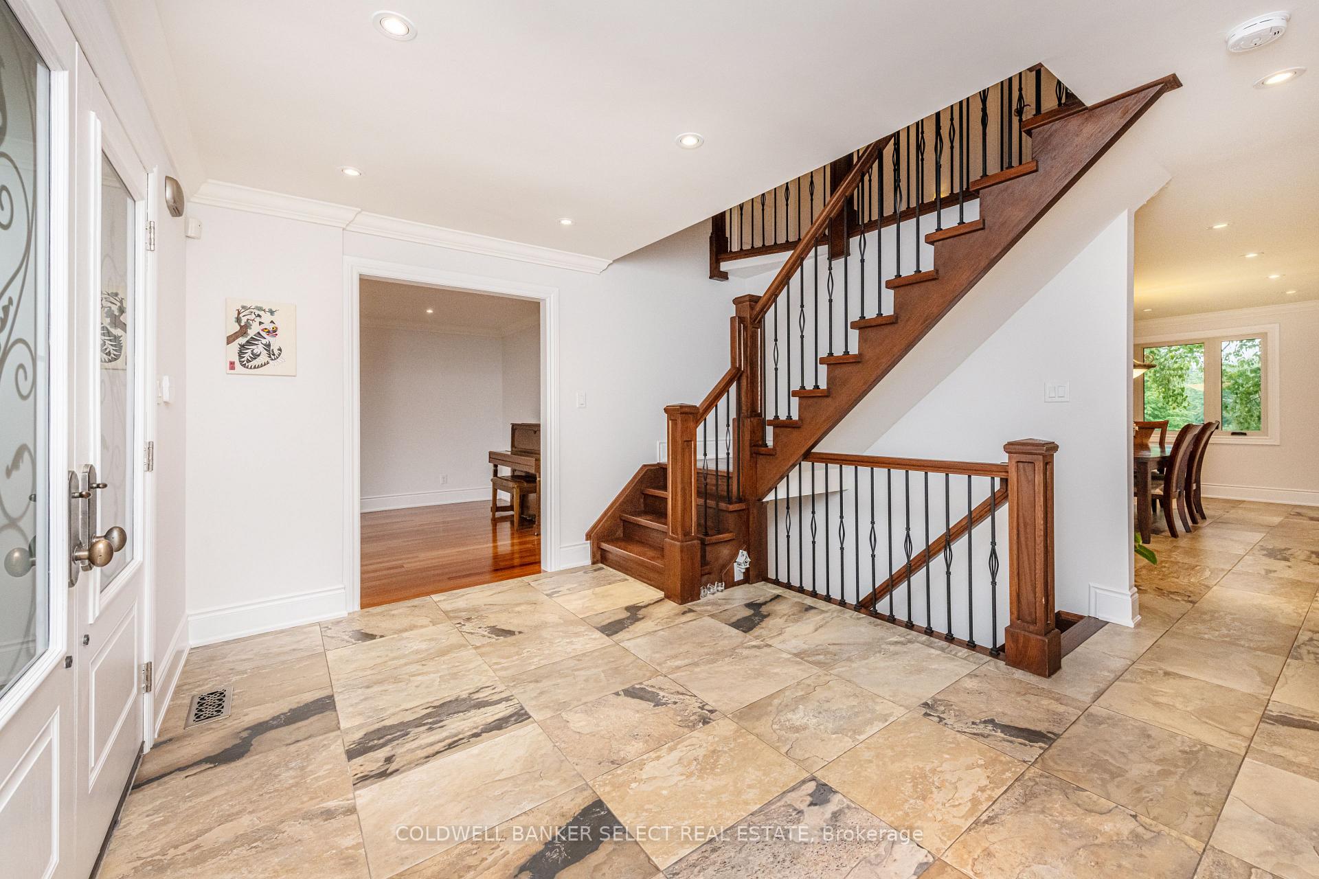 Photo 8 of 79 Hill Farm Road, King, Nobleton — HOMEH