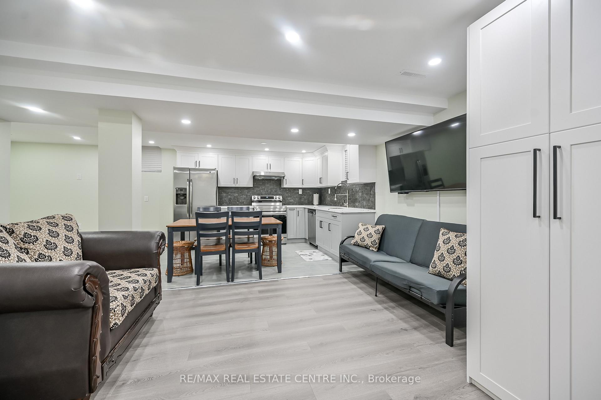 Photo 6 of Unit Lower Unit, 31 Joseph Court, Hamilton, Gourley — HOMEH