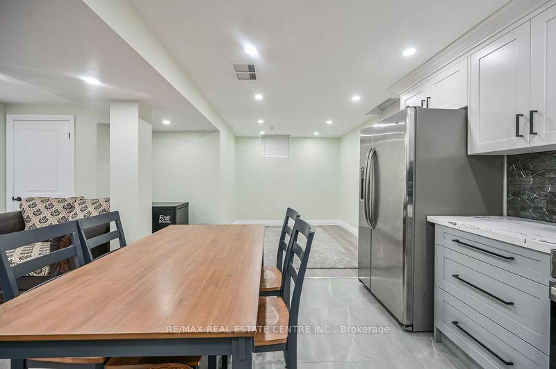 Photo 9 of Unit Lower Unit, 31 Joseph Court, Hamilton, Gourley — HOMEH