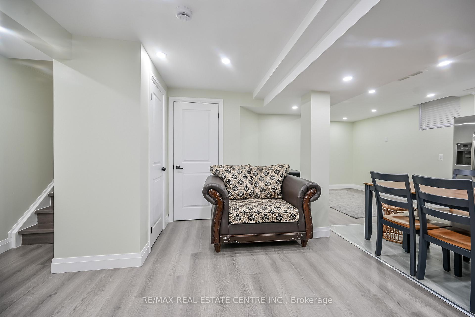 Photo 21 of Unit Lower Unit, 31 Joseph Court, Hamilton, Gourley — HOMEH
