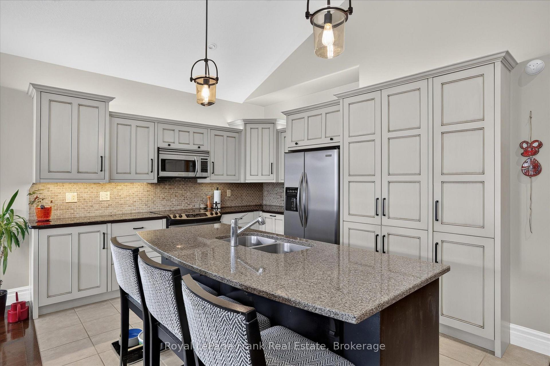 Photo 15 of Unit 43, 22 Lockside Drive, Peterborough, Otonabee Ward 1 — HOMEH