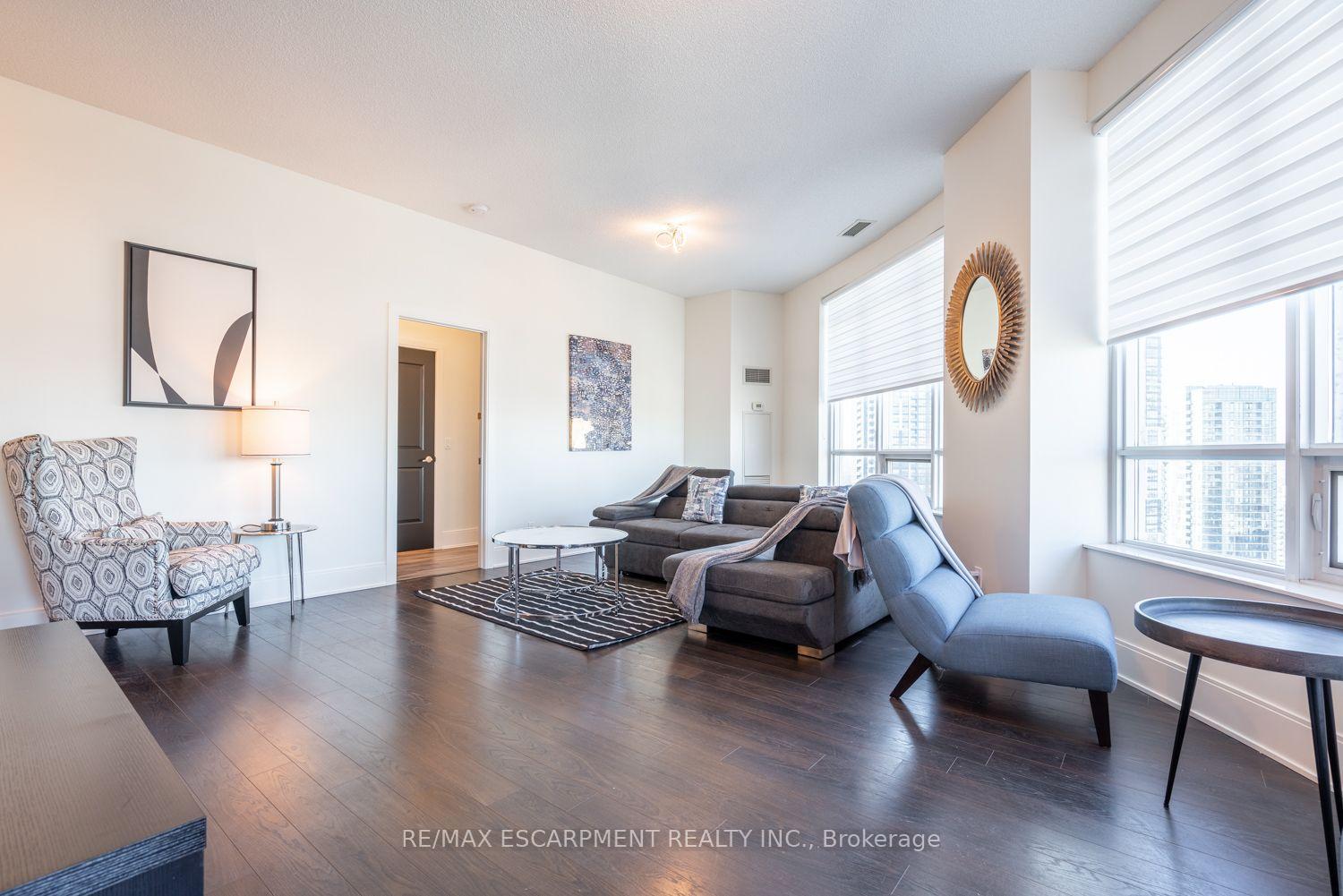 Photo 9 of Unit PH5, 330 Burnhamthorpe Road, Mississauga, City Centre — HOMEH