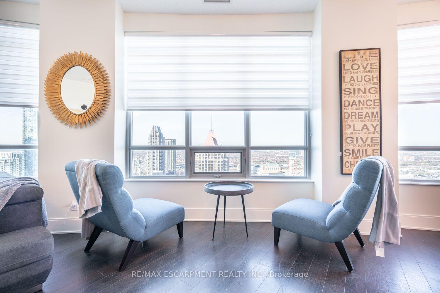 Photo 10 of Unit PH5, 330 Burnhamthorpe Road, Mississauga, City Centre — HOMEH